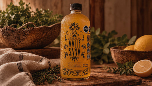 Kombucha natural, jengibre, limón y curcumina